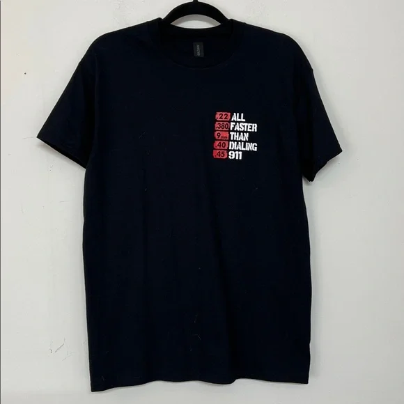 🌞 Gildan NWOT Black Shirt Sleeve Crew Neck Graphic T-Shirt with Front Pocket M - Picture 2 of 16